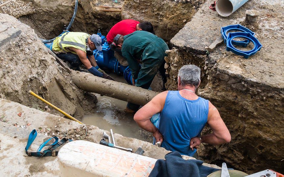 comment déboucher une baignoire Mantes-la-Jolie